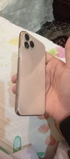 iPhone 11pro 10/9 condition