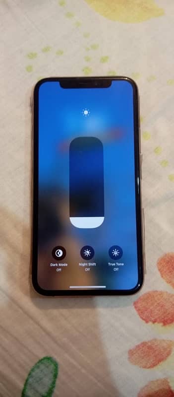 iPhone 11pro 10/9 condition 2