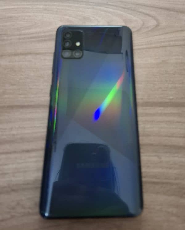 Samsung Galaxy A51 without charger 4