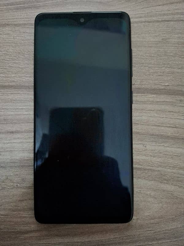 Samsung Galaxy A51 without charger 10