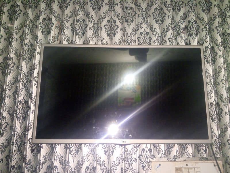 LG Simple Led Tv 10