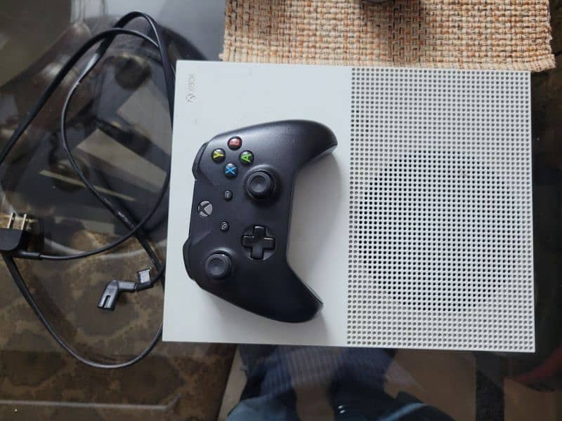 Xbox One S 1tb 1