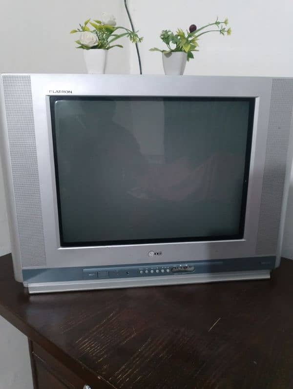 LG FLATRON TV 21 INCH BEHTREEN CONDITION 2