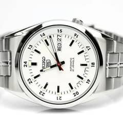 Seiko 5 Automatic sports men's watch White dail stainless Steel Japan