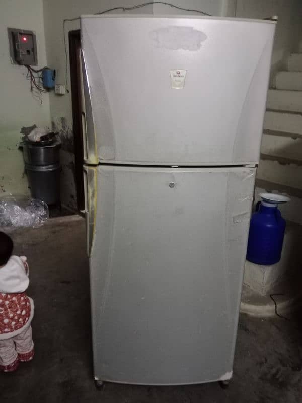 usable jumbo size fridge 0