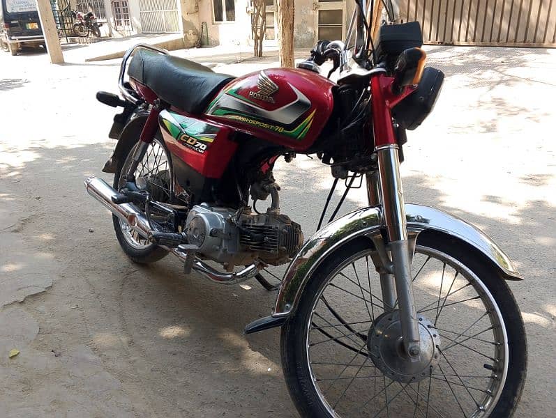 HONDA  BIKE BRAND NEW CONDITION FIRST OWNER 1