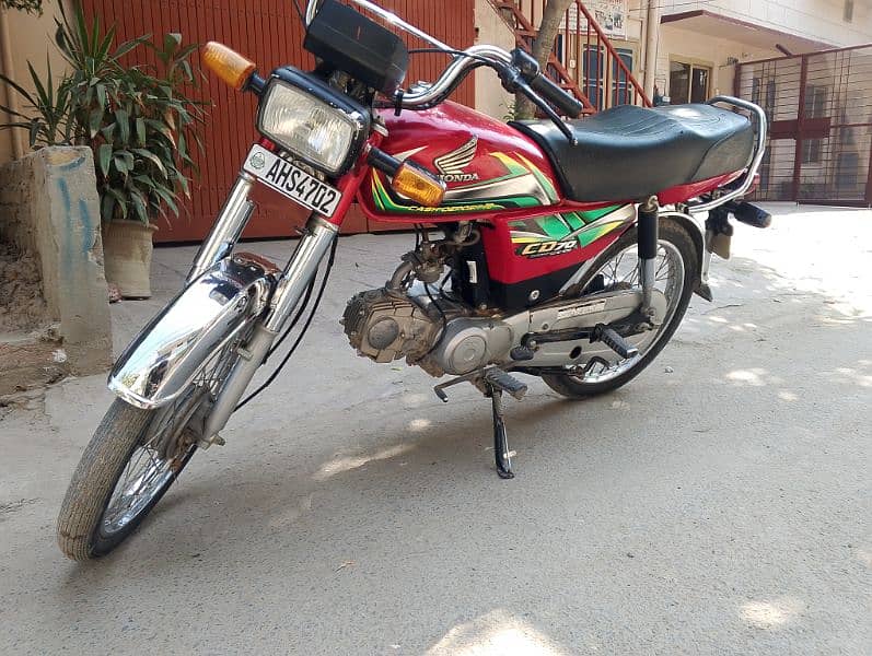 HONDA  BIKE BRAND NEW CONDITION FIRST OWNER 2