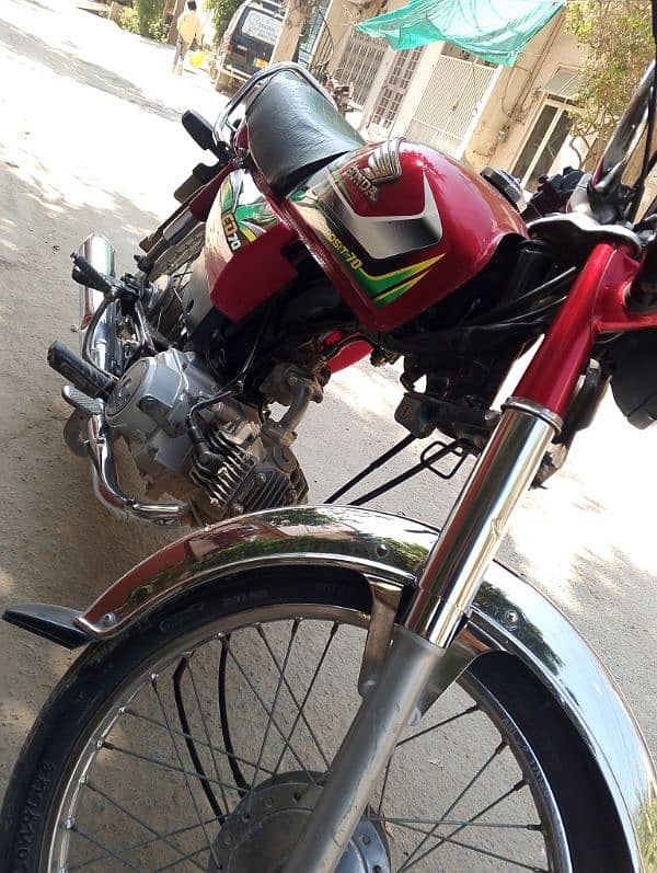 HONDA  BIKE BRAND NEW CONDITION FIRST OWNER 10