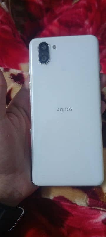 aquos r3 3