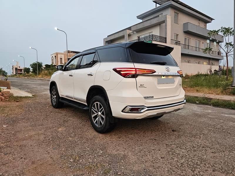 Toyota Fortuner 2.7 VVTi 2