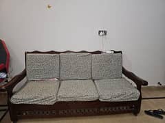 Behtreen woood sofa