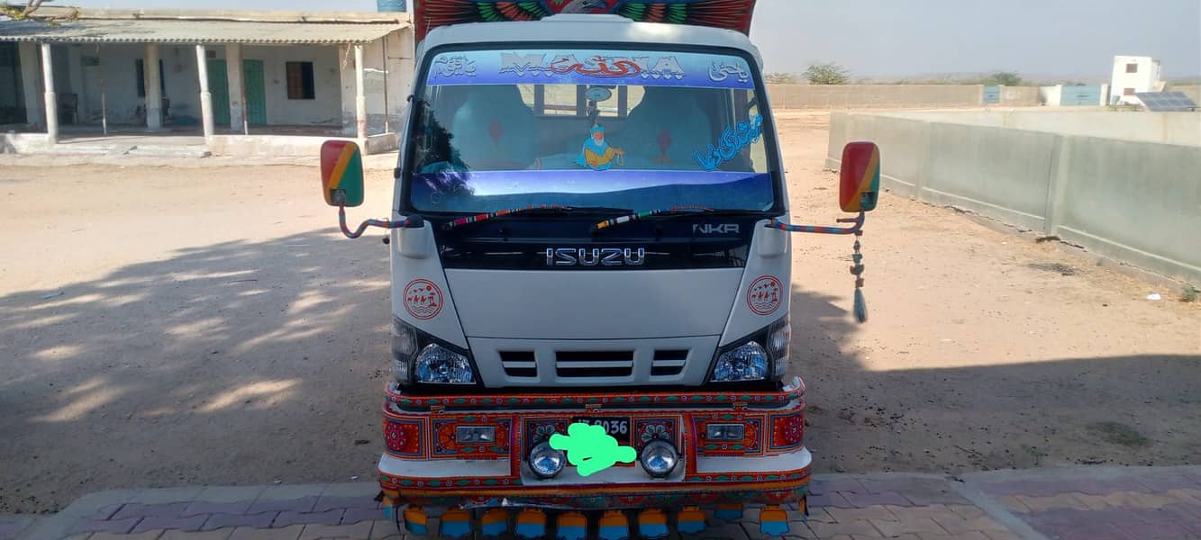 Isuzu NKR 2