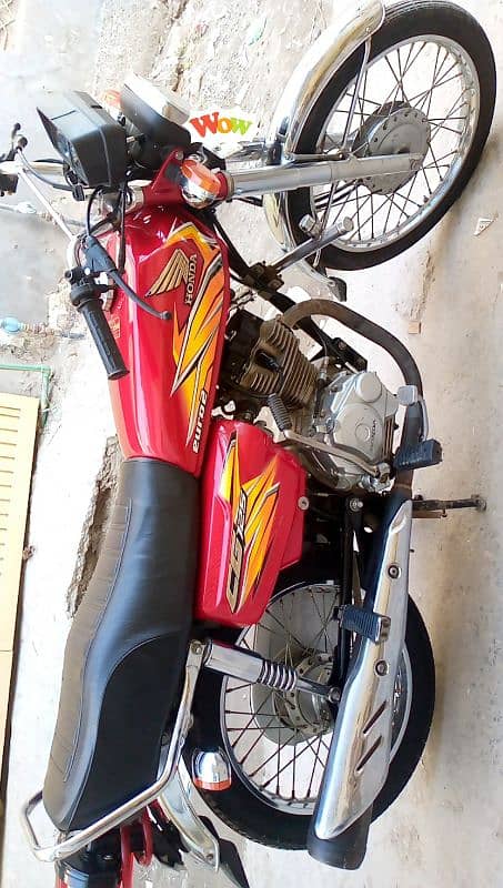 Honda CG 125 Genuine condition . Only serious buyers can contact 3