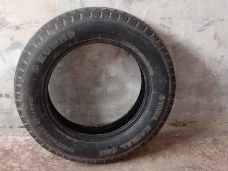jeep tyre 175/75/16 2