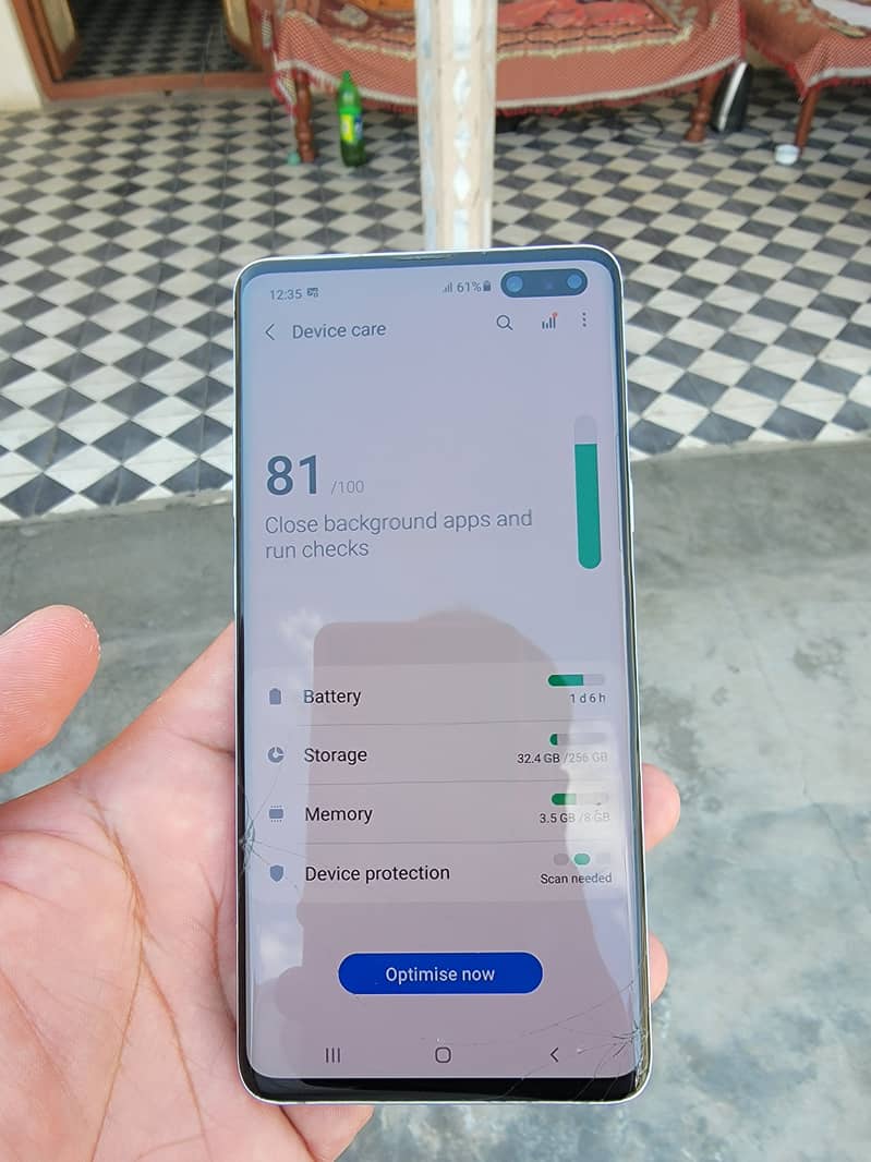 galaxy s10 plus 5g  8gb and 256gb 0