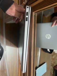 HP 15 DY2095wm Core I5 11 Gen. 8GB RAM 256GB ssd.