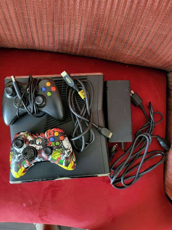 xbox 360 slim with 40+ games 0