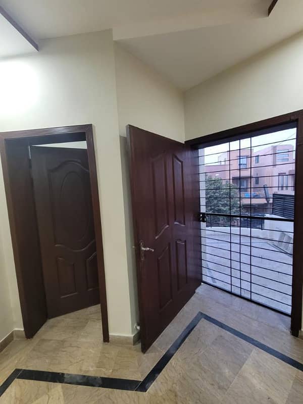 5 Marla House For Rent In CC Block Bahria Town Lahore 9