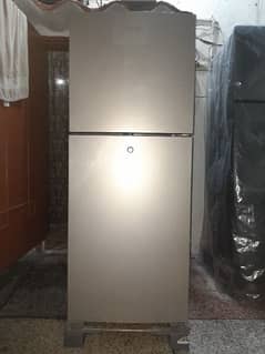 Haier HRF-306in excellent condition original gass and compressor