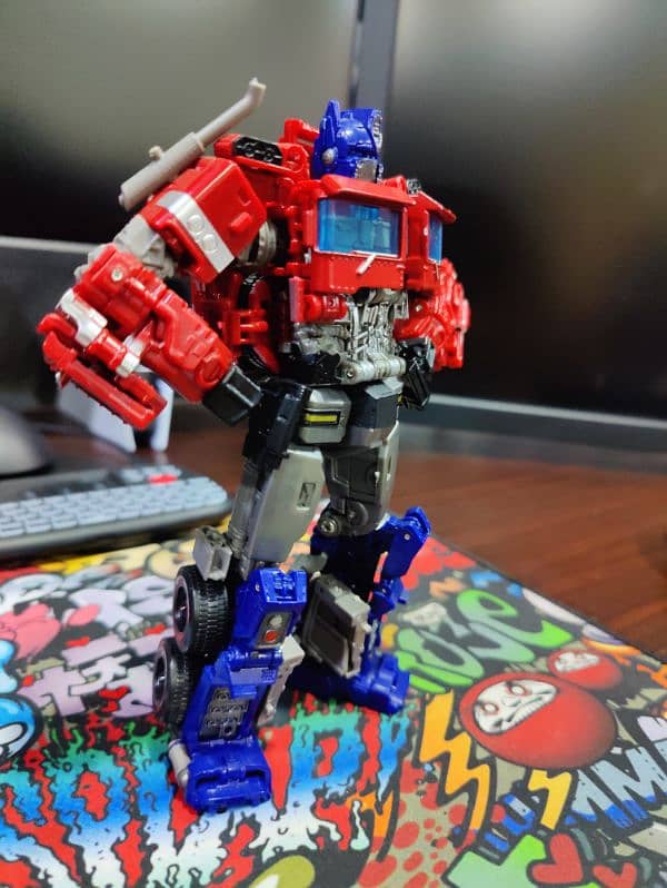 Optimus Prime Red Edition 1