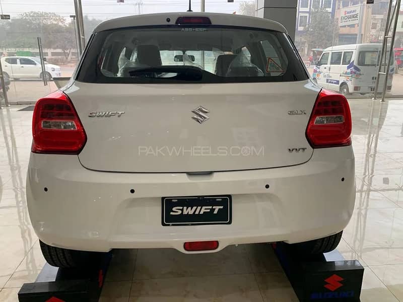 Suzuki Swift 2025 3