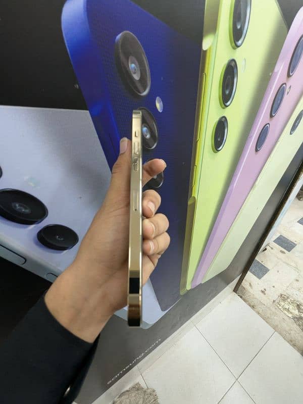 iphone 12 pro max PTA Approved phone 03163299810 only Whatsapp 1