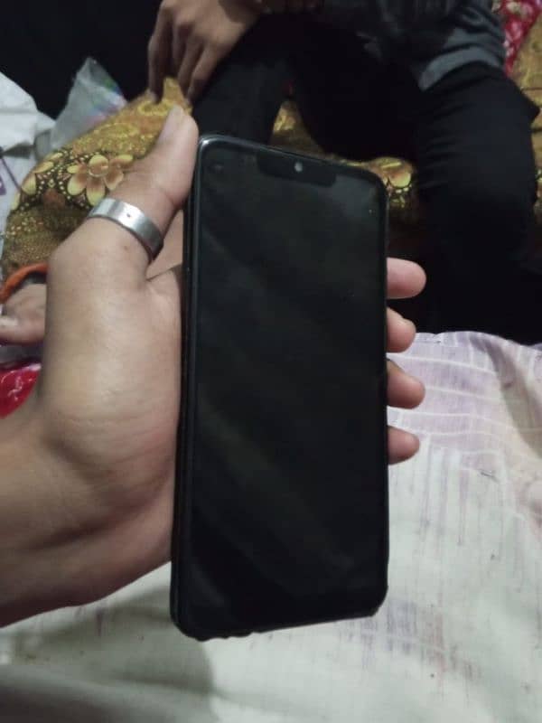 I am selling my phone 4