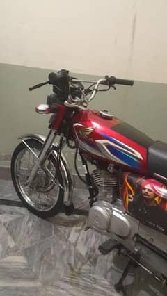 Honda 125  Modal 2021/22 New condition 10by10 Mashallah All ok