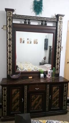 Bed + Dressing table