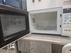 Lg microwave 20 liter 9000 pkr