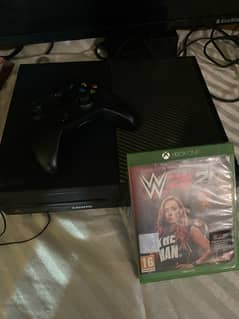 Xbox onewith wirless controller(game too)