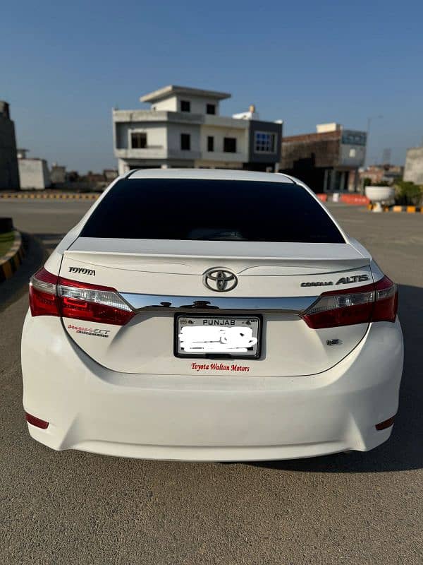 Toyota Corolla Altis 2016+17 5