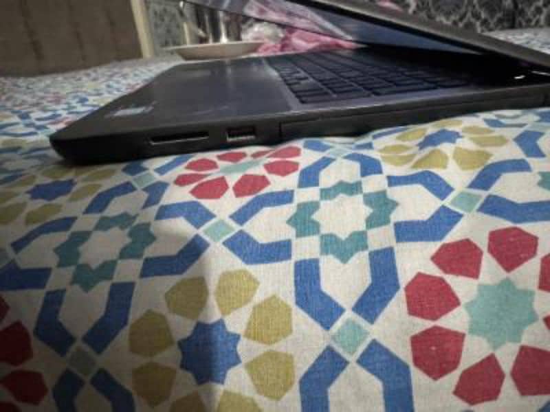 dell laptop core I 7 urgent sale 6