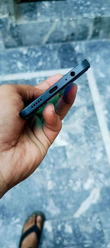 Vivo y36 8+8 128 Gb with box charger 3