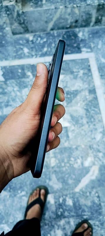 Vivo y36 8+8 128 Gb with box charger 5