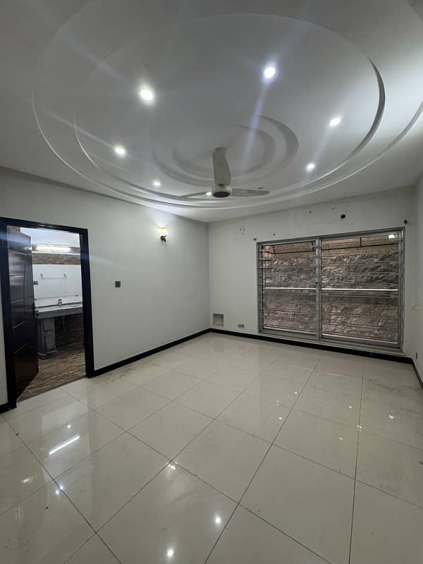 Kanal Luxury Beautiful House available For Sale on investors Price 9