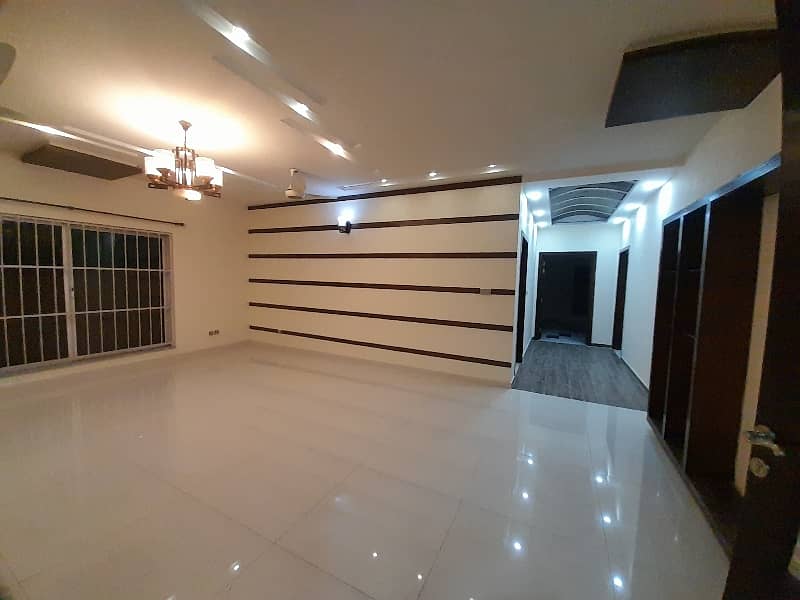 Kanal Luxury Beautiful House available For Sale on investors Price 21