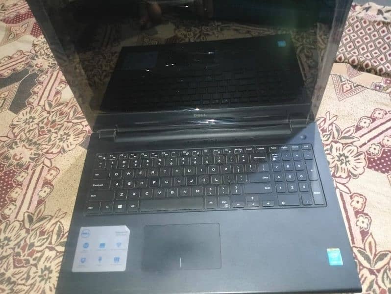 Dell core i3 Fort generation 1