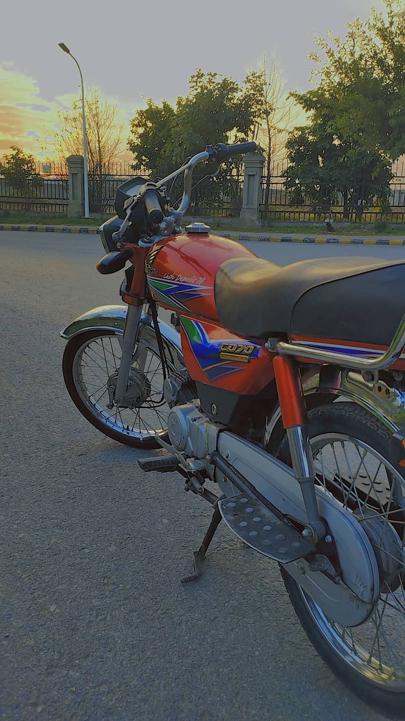 Honda CD 70 2012 (Neat Condition) + Free Helmet 2