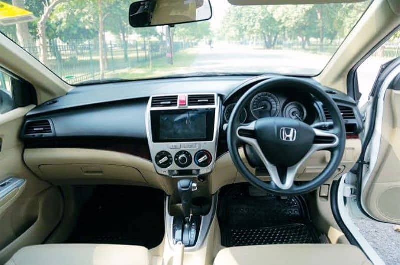 Grace Car Rental / 0325 9857077 8