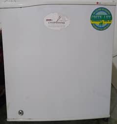 single door LG mini refrigerator