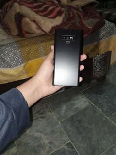 samsung galaxy note 9 condition 10/7