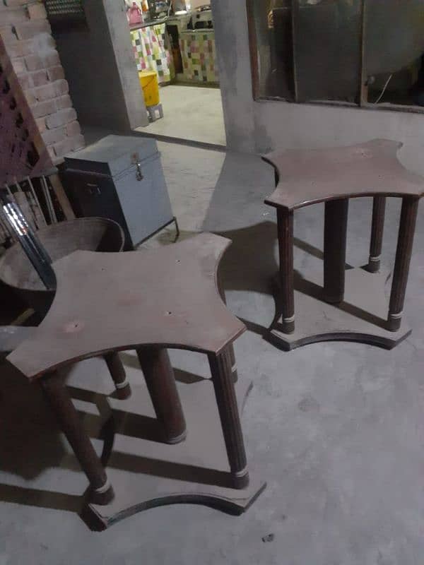 Dining table with 6 Chairs 3