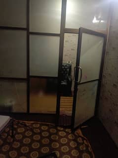 aloninum room partition solid and 2.5ft ka door