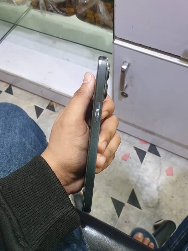 iphone 13pro 128 only phone 84% battery health no pta 5