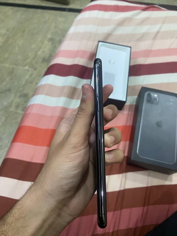 iphone 11 pro max aprooved 4