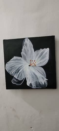 Gray Flower Canvas 12/12