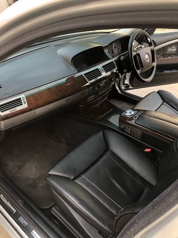 BMW 7 Series 2003 8