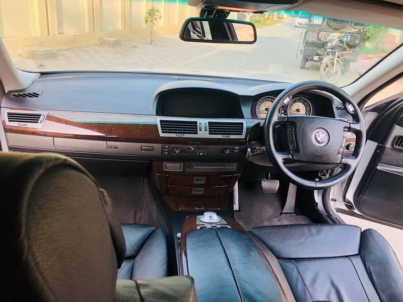 BMW 7 Series 2003 10