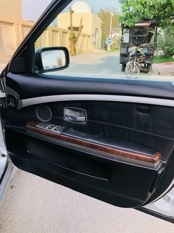 BMW 7 Series 2003 12